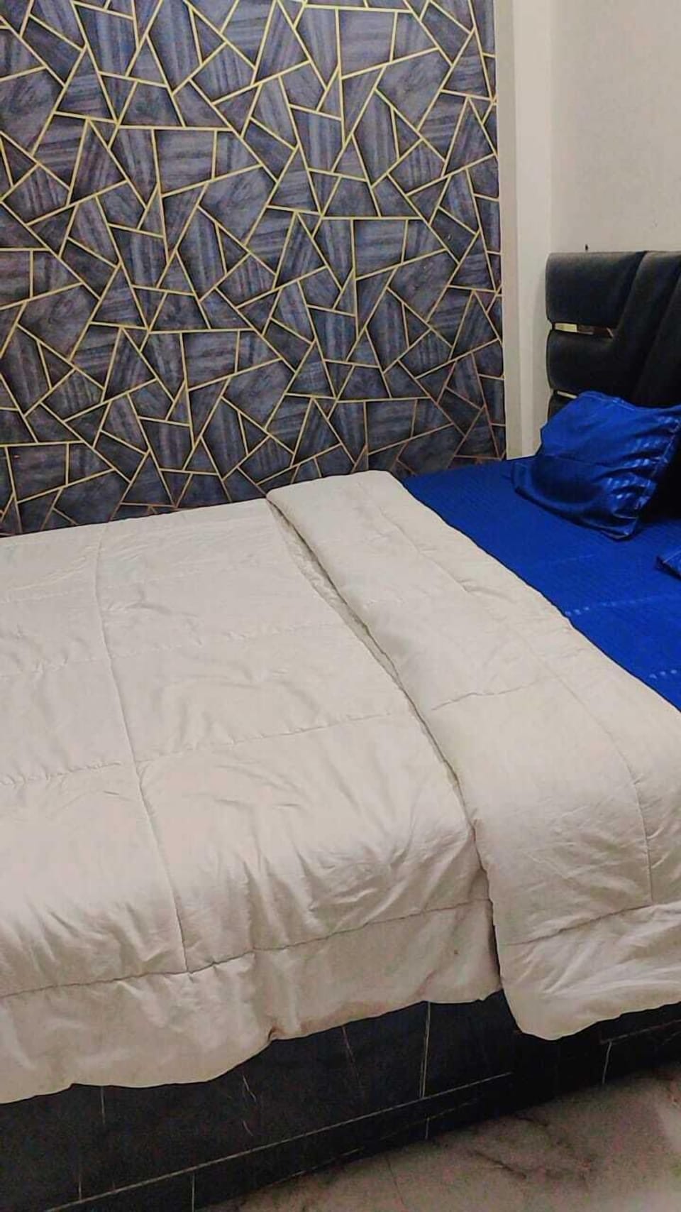 Triple Room, Air conditioning | Desk, laptop workspace, rollaway beds, free WiFi