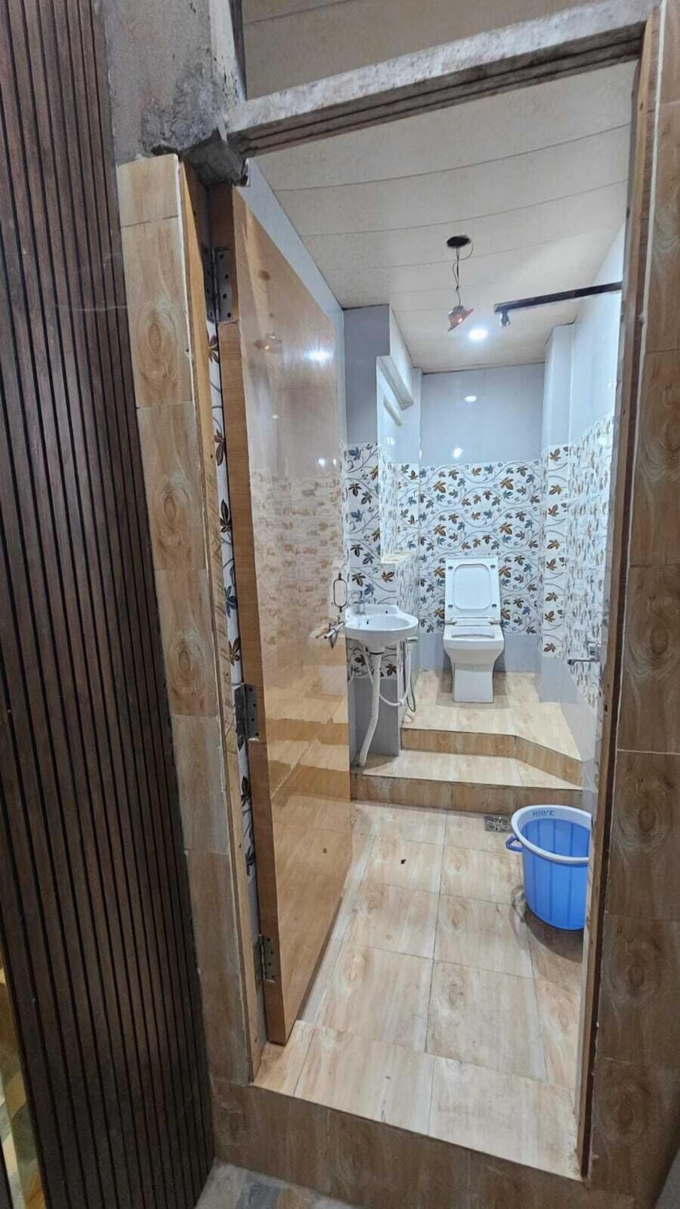 Luxury Room | Laptop workspace, rollaway beds, free WiFi, bed sheets
