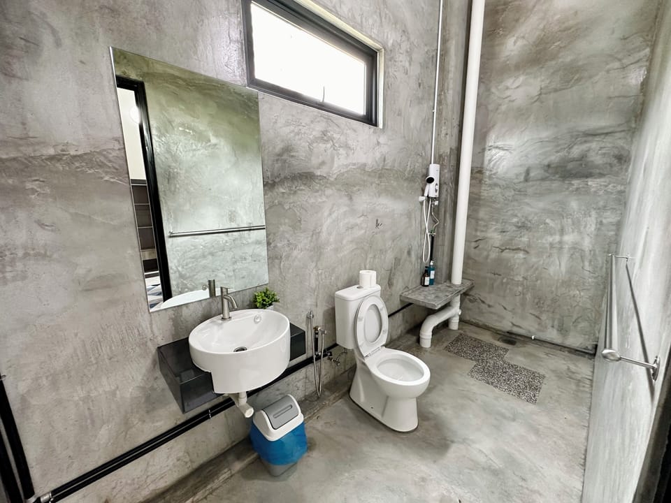 Double Room, Ocean View | Bathroom