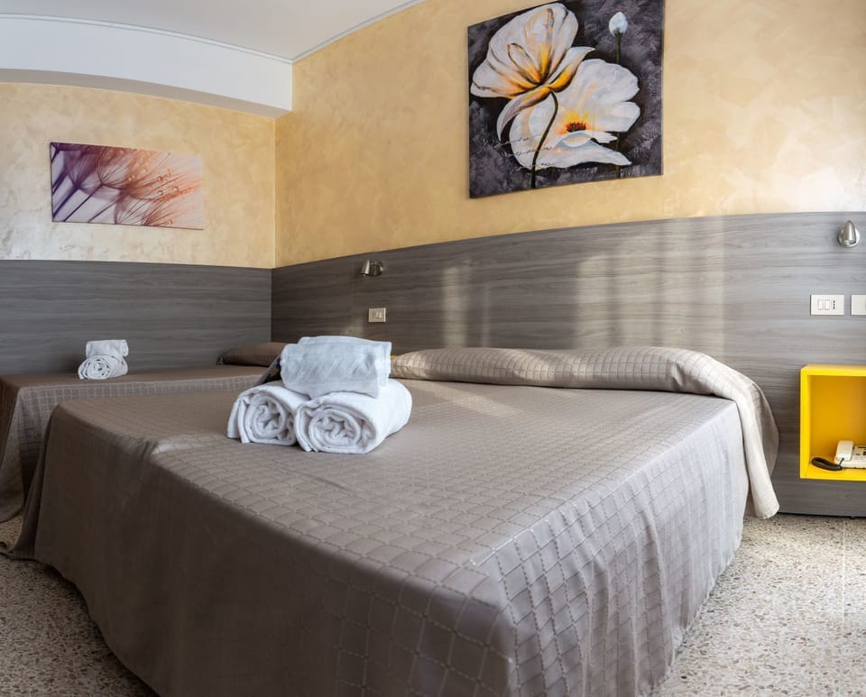 In-room safe, iron/ironing board, free WiFi
