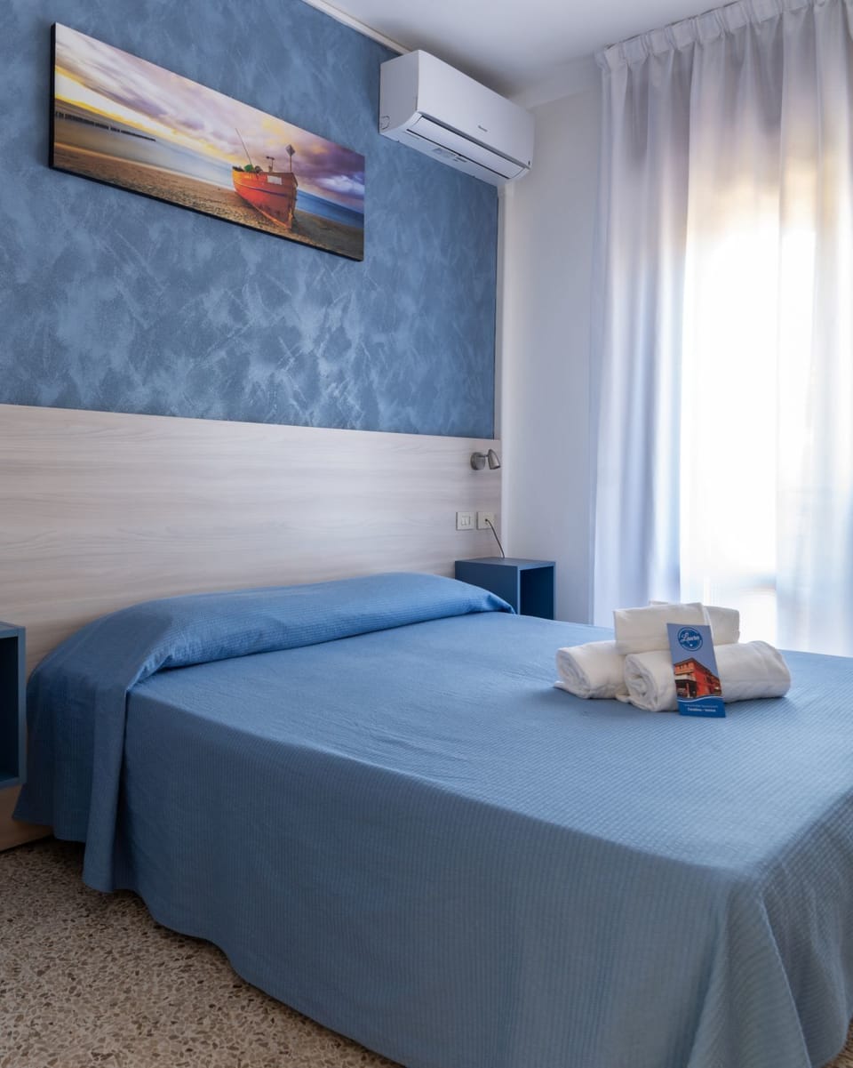 Basic Double or Twin Room, Balcony, City View | In-room safe, iron/ironing board, free WiFi