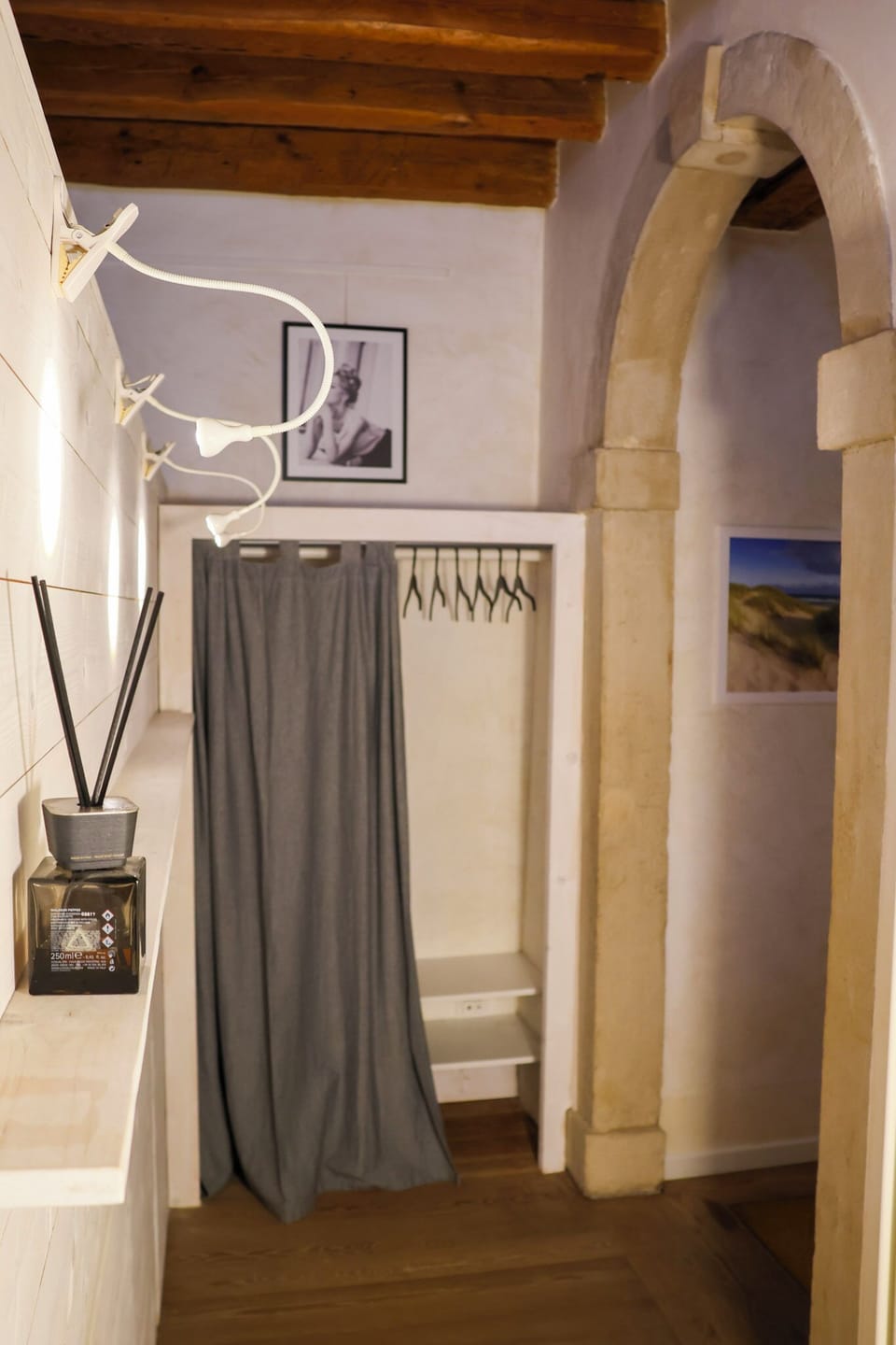 Studio, 1 King Bed, Non Smoking | Living area | Flat-screen TV
