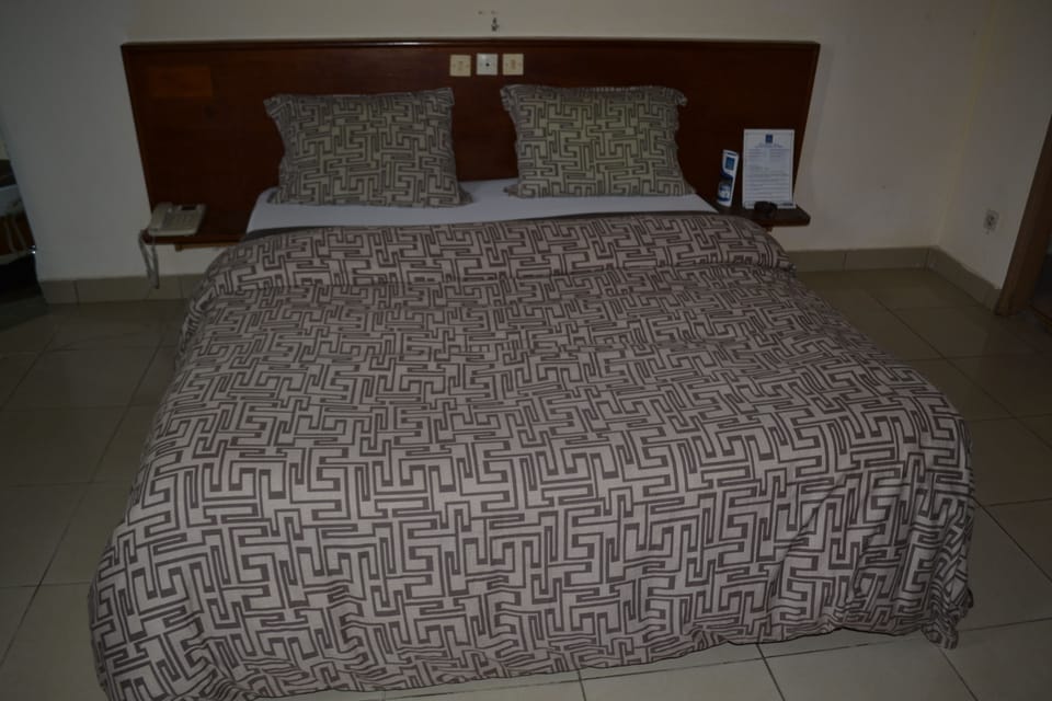 Superior Room | Desk, blackout drapes, free WiFi
