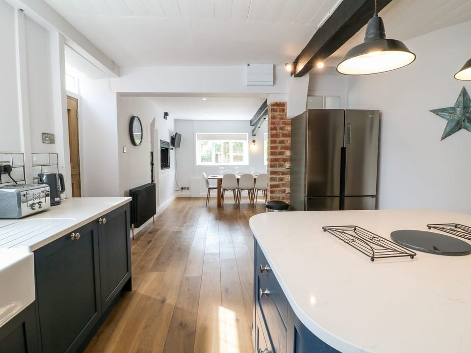 Fridge, microwave, dishwasher, toaster