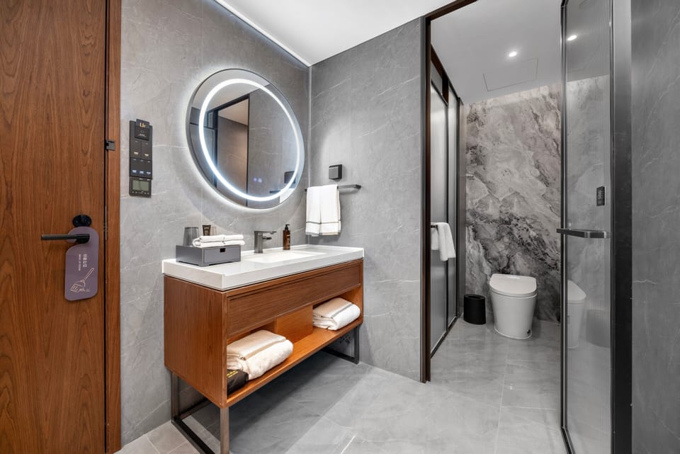 Superior Double Room | In-room safe, desk, laptop workspace, iron/ironing board (on request)