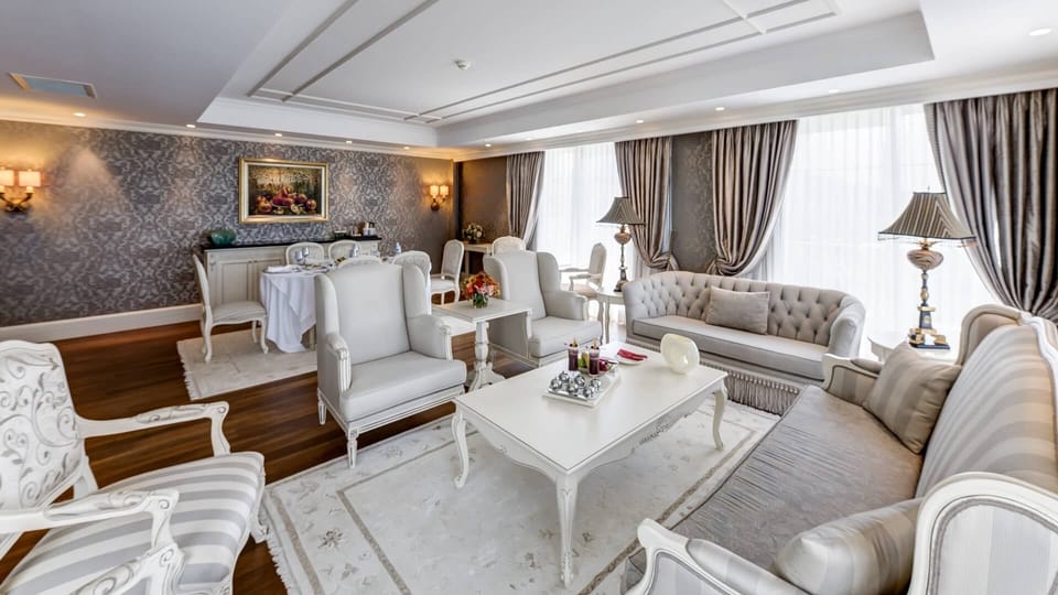 Penthouse, Sea View | Free minibar, free WiFi, bed sheets