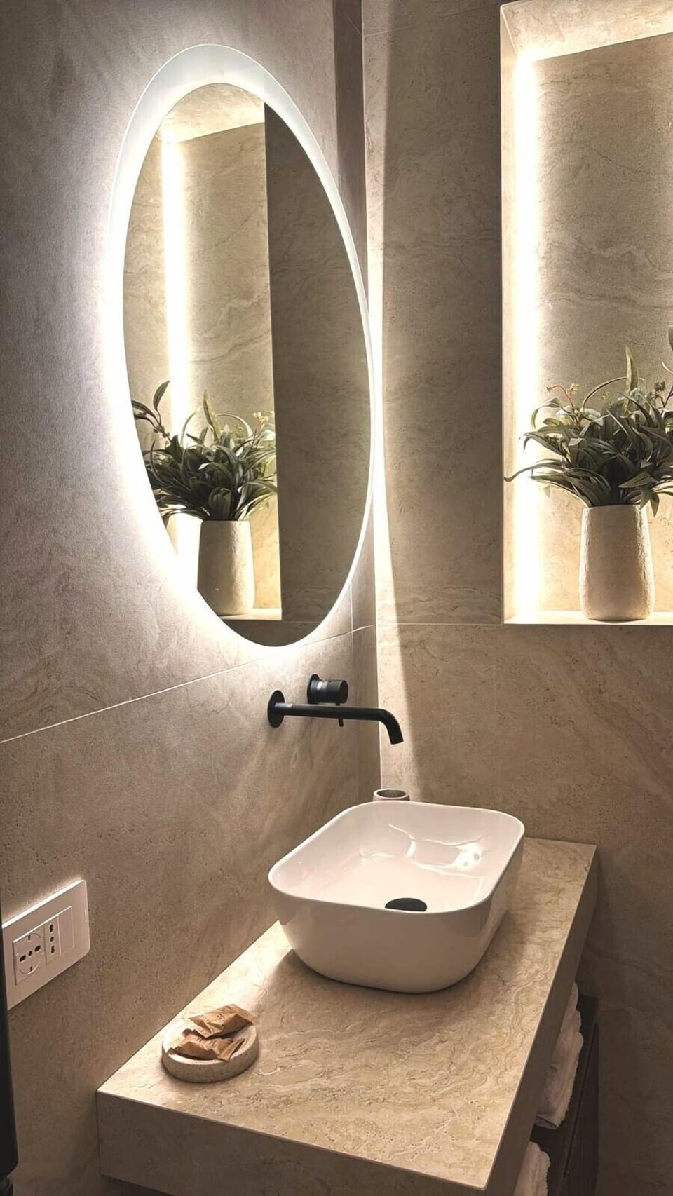 Luxury Quadruple Room, Balcony, City View | Bathroom | Shower, free toiletries, hair dryer, bathrobes