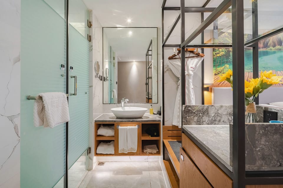 Superior Single Room | WiFi (free)