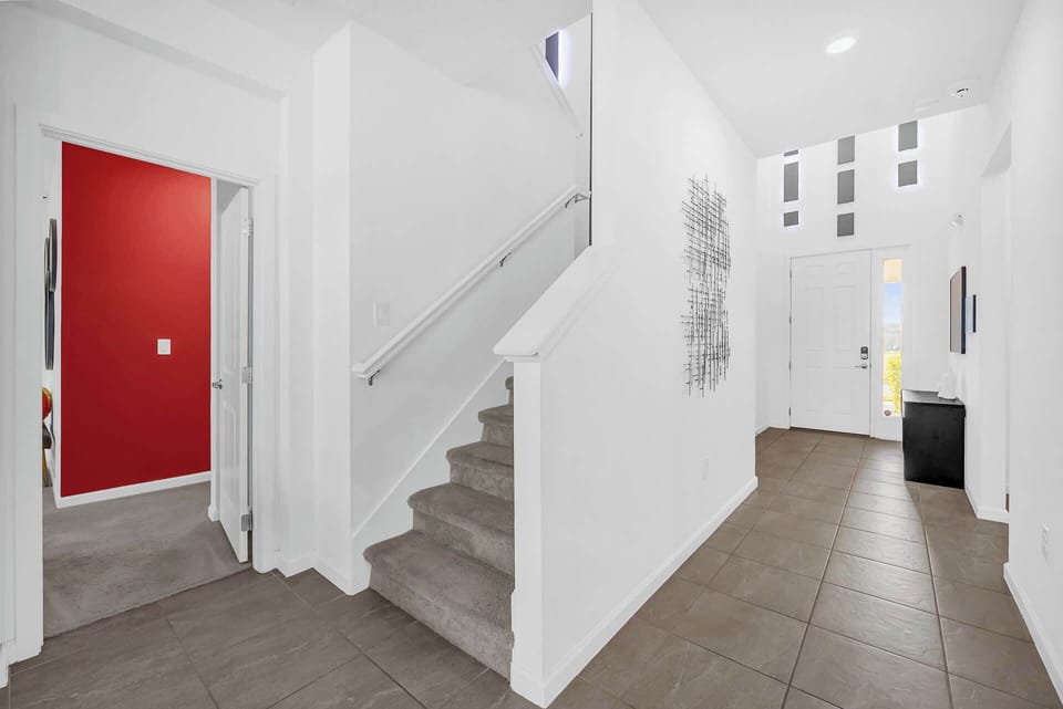 House | 8 bedrooms, desk, high-speed internet