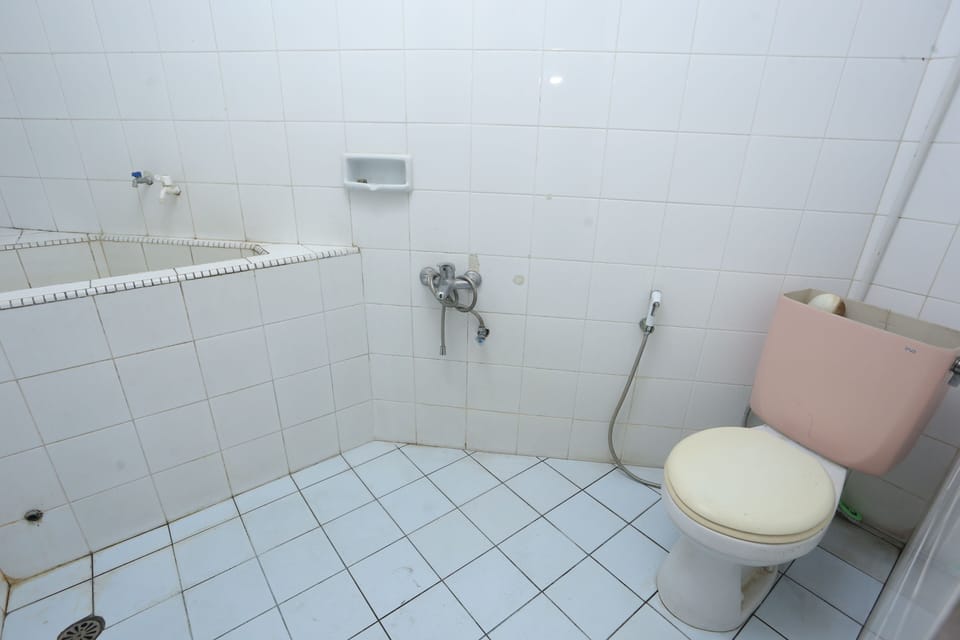 Deluxe Double Room | Shared bathroom