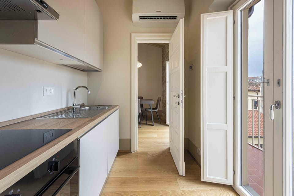 Comfort Apartment, Balcony | Private kitchen | Electric kettle