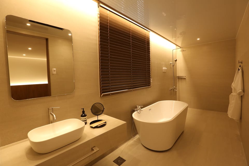 Suite | Free WiFi