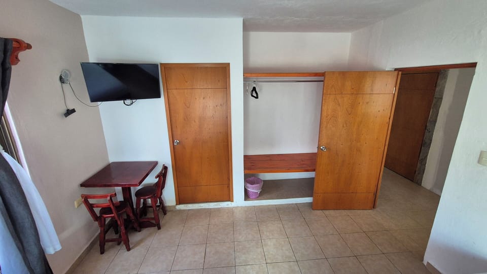 Deluxe Double Room, Air conditioning, City View | Laptop workspace, WiFi (free)