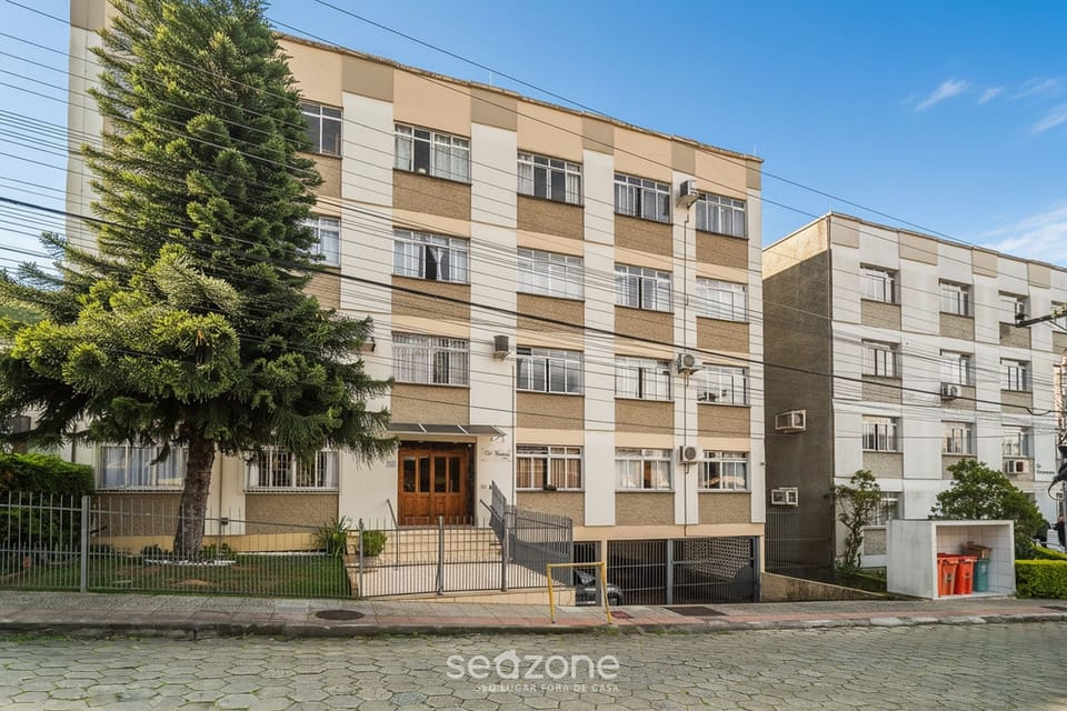 Basic Apartment | Exterior