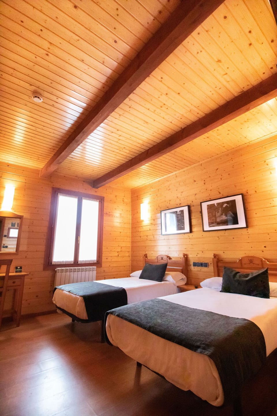 Standard Twin Room | Desk, soundproofing, free WiFi, bed sheets
