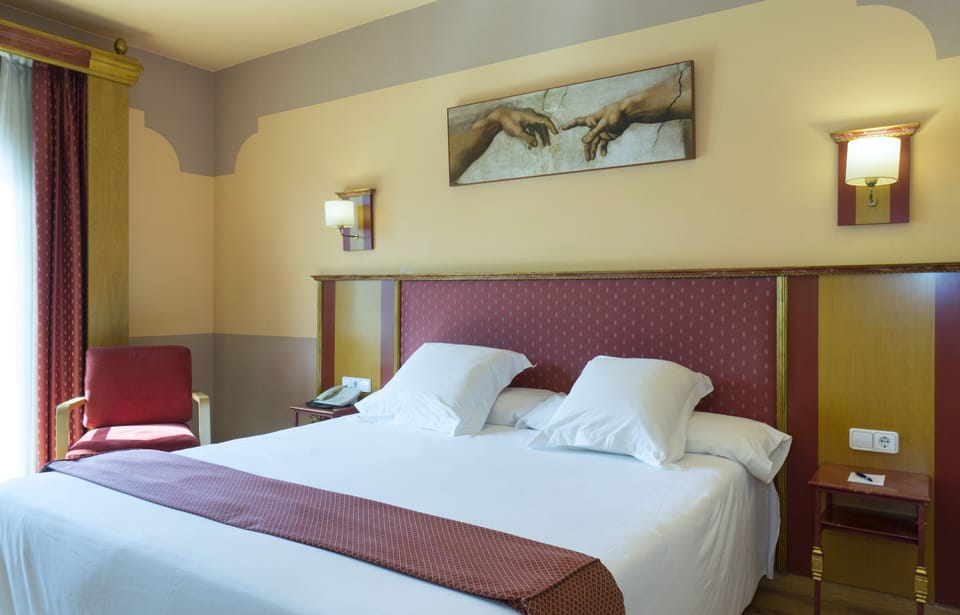Down comforters, minibar, in-room safe, desk