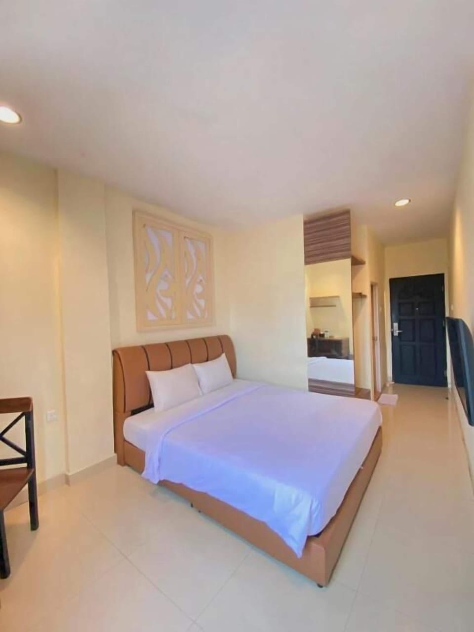 Standard Double Room | Iron/ironing board (on request), WiFi (free)