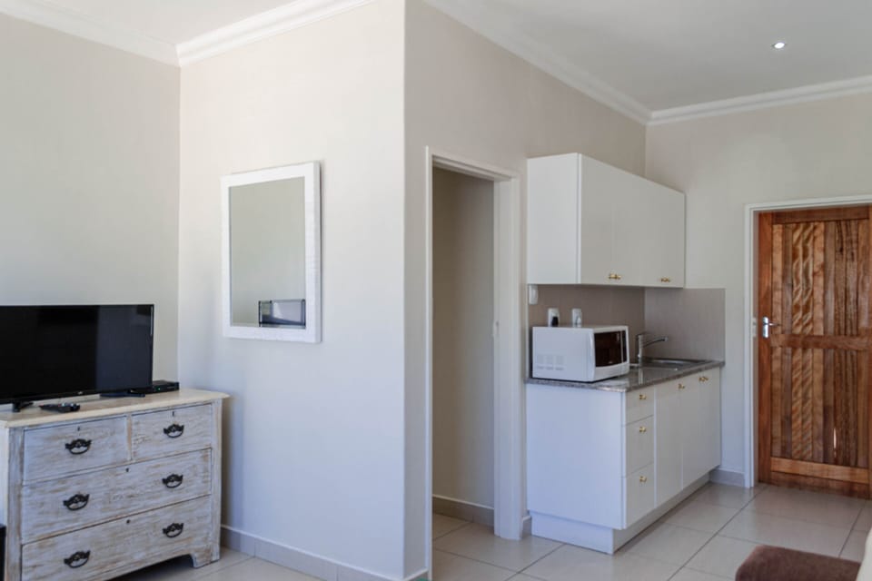 Coffee/tea maker, electric kettle