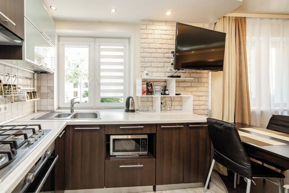 Classic Apartment, City View | Private kitchen