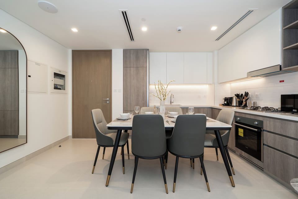 Room, Balcony, Sea View | In-room dining