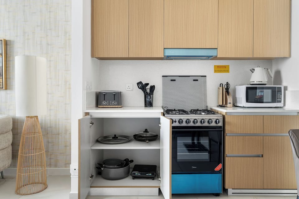 Electric kettle, toaster