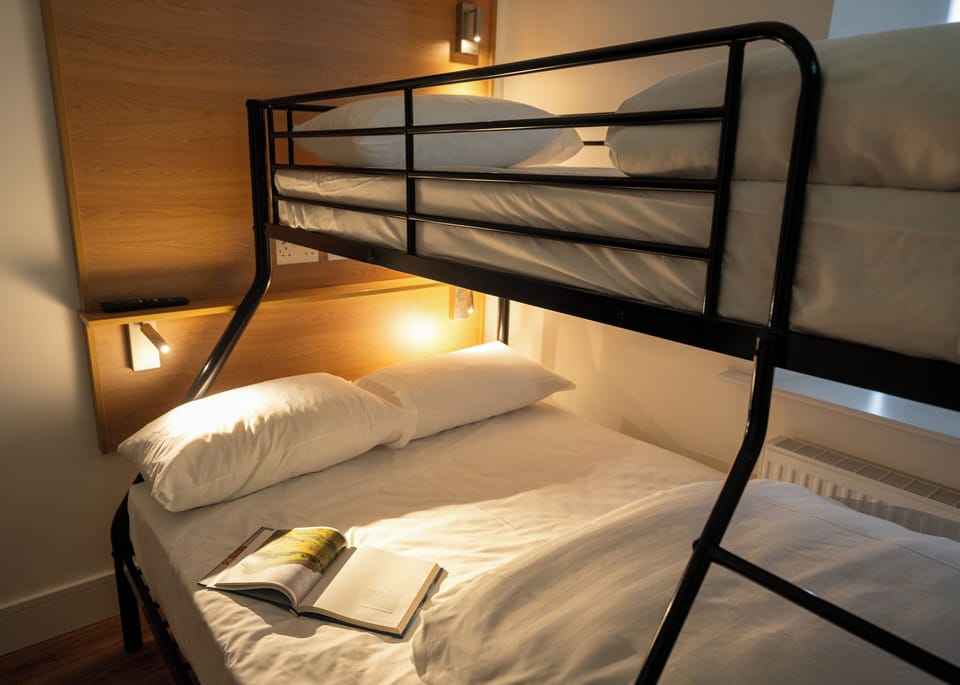 Triple Room | Free WiFi, bed sheets, wheelchair access