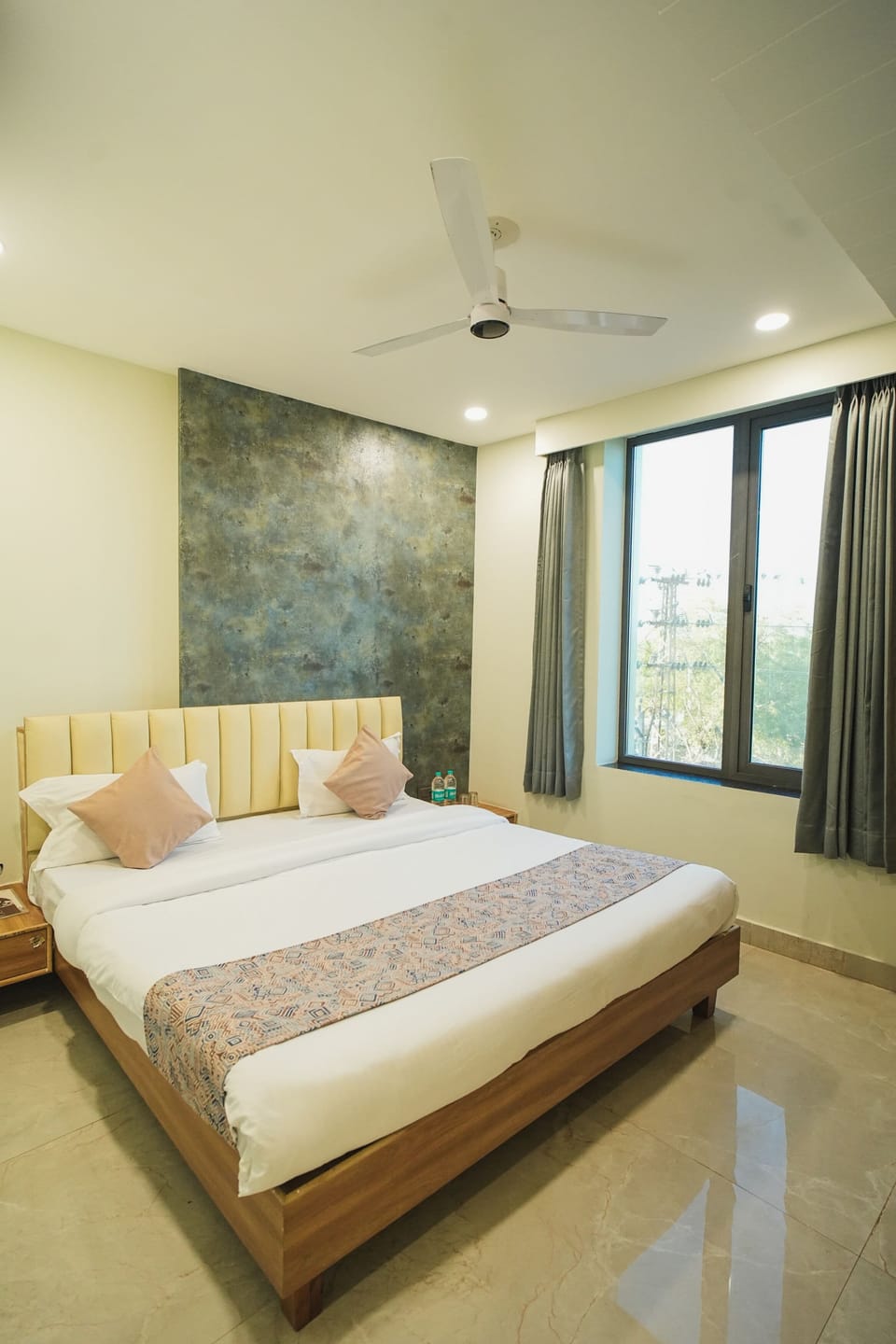 Deluxe Double Room | Egyptian cotton sheets, premium bedding, desk, laptop workspace
