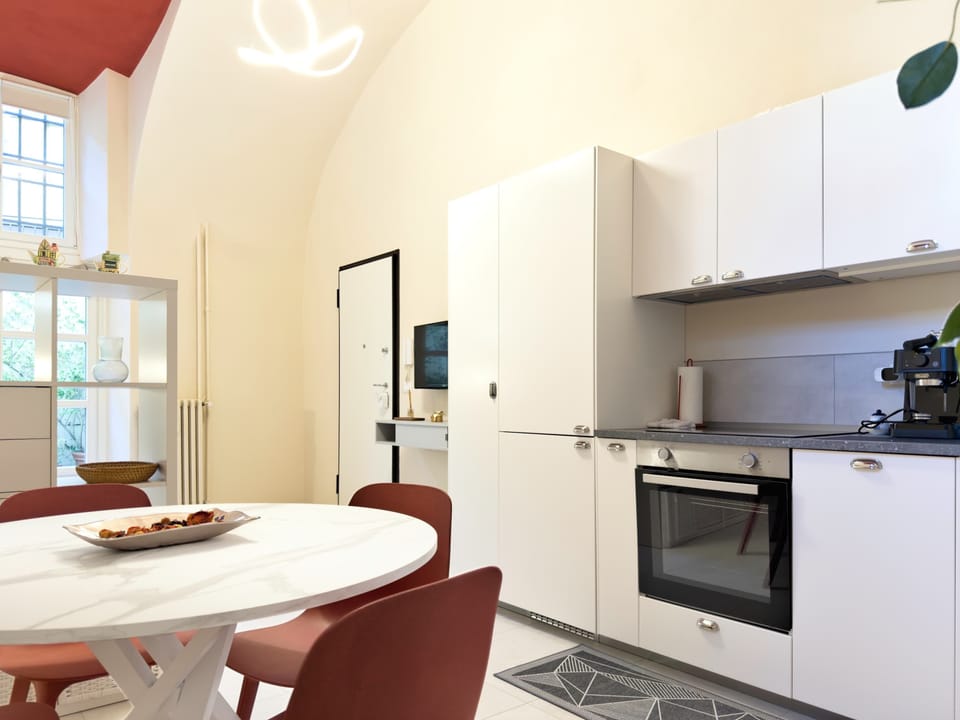 House | 1 bedroom, desk, Internet