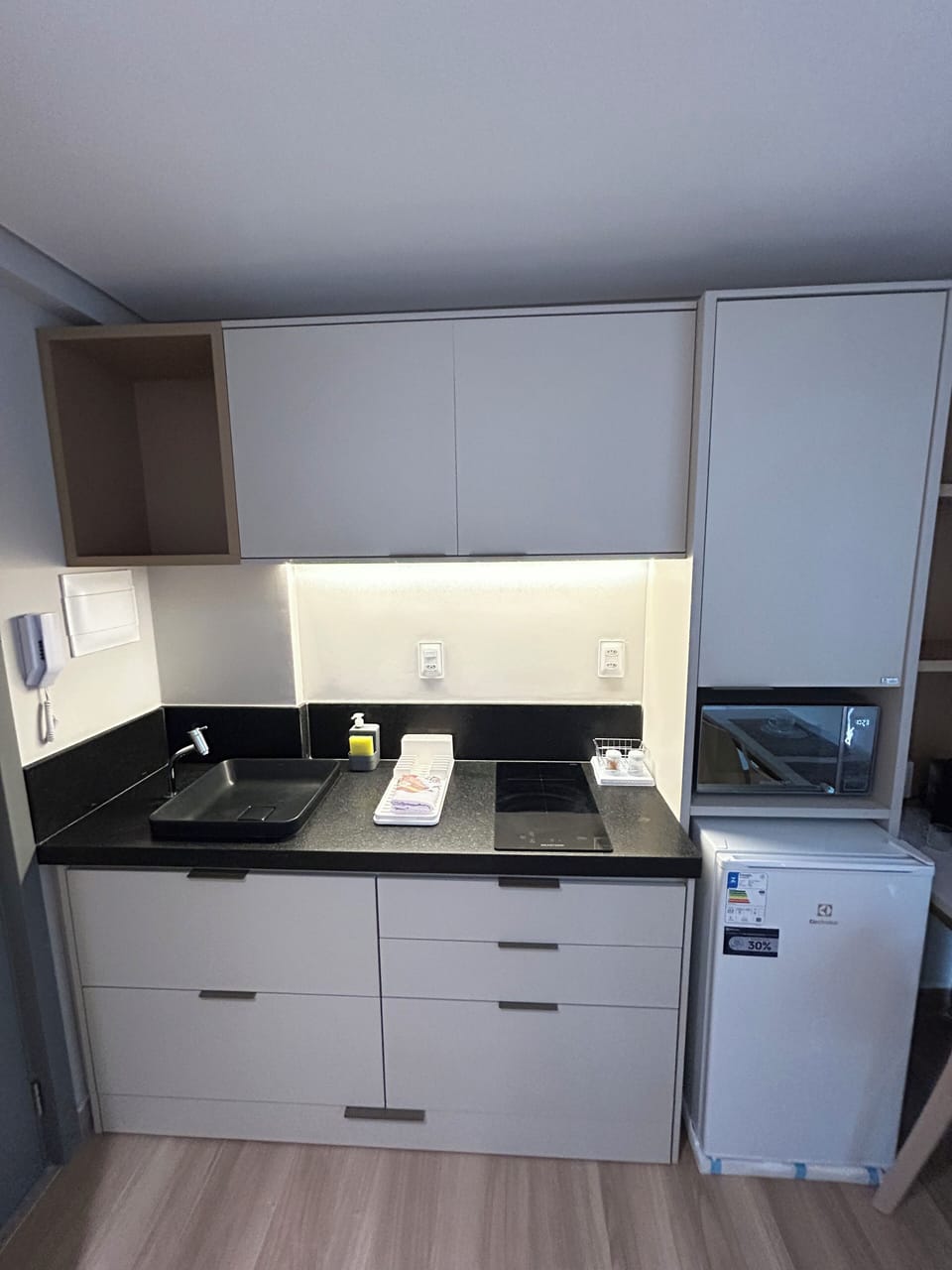 Apartment | Private kitchen | Microwave, cookware/dishes/utensils