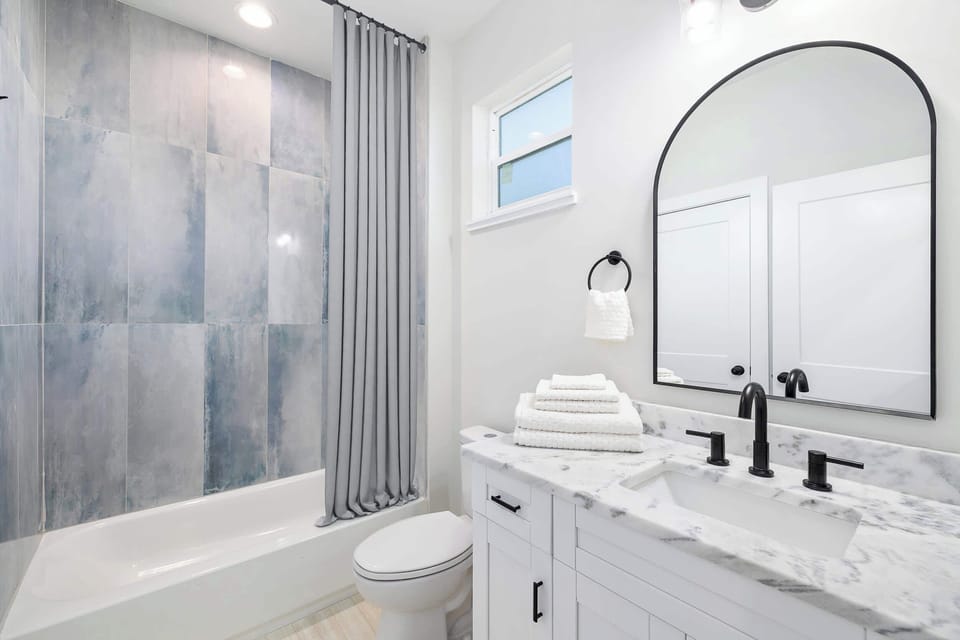 New Build in Old West 3 Bed, 2 Bath Family Rental House in Tampa