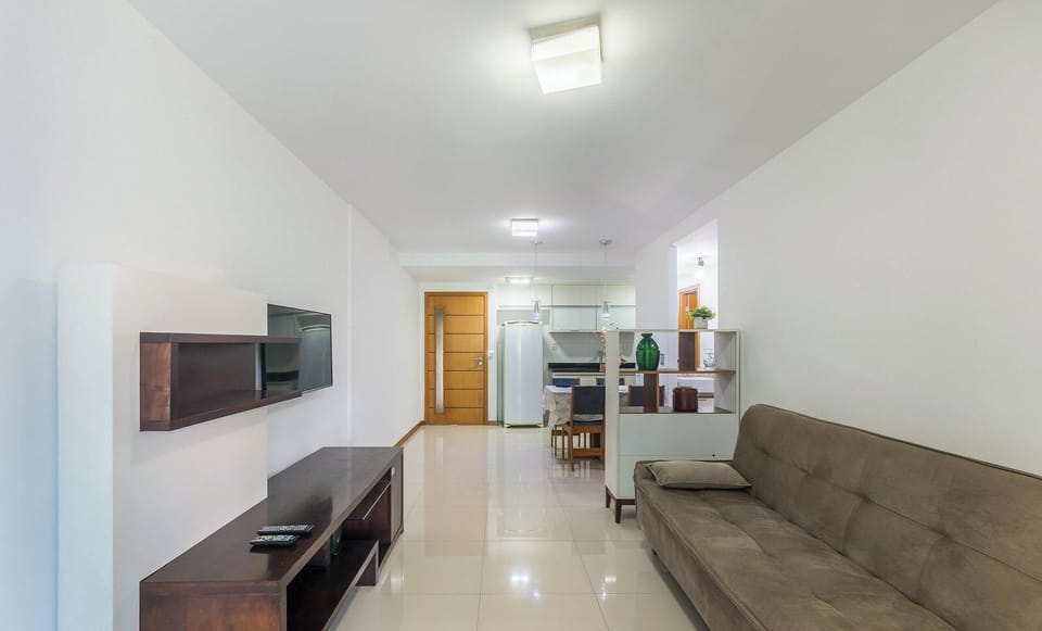 Basic Apartment | Living area
