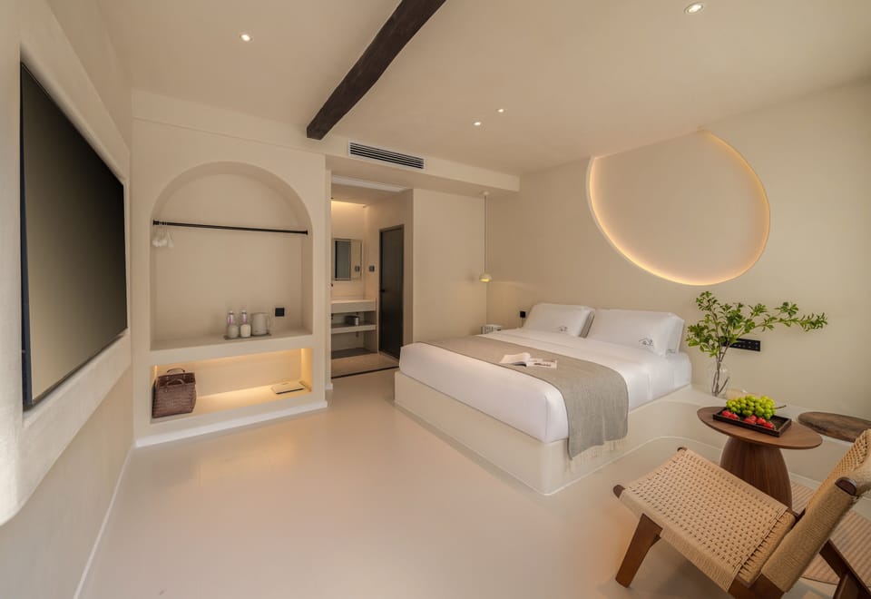Standard Double Room, Garden View | Soundproofing, WiFi (free), individually decorated