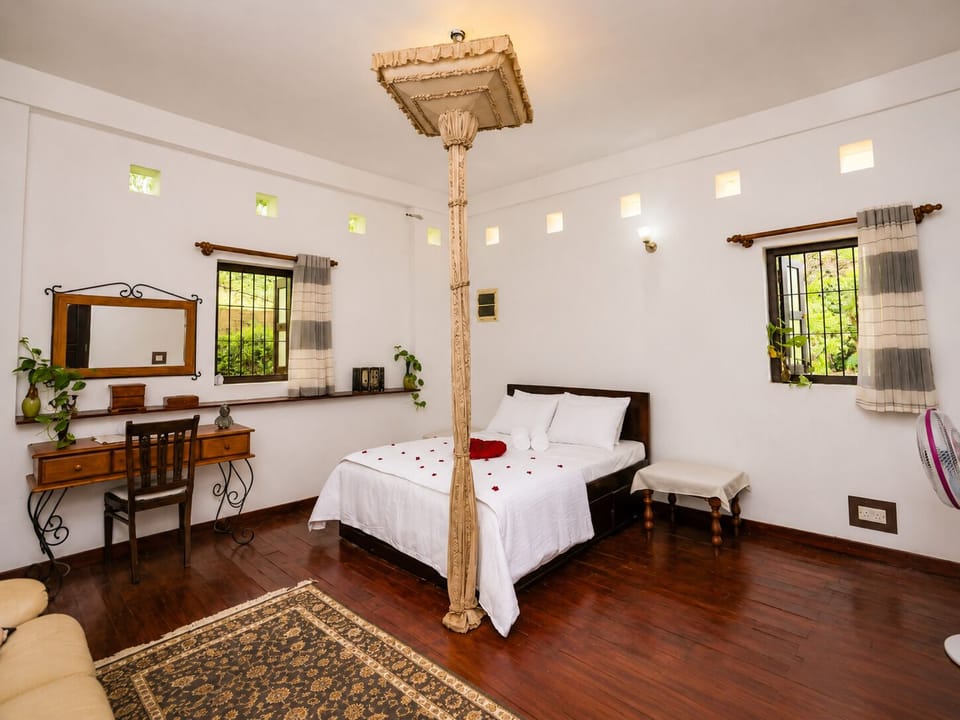 Deluxe House, Balcony, Mountain View | Iron/ironing board (on request)