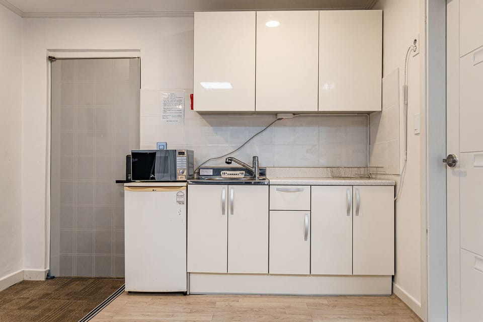 Mini-fridge, microwave, electric kettle, freezer