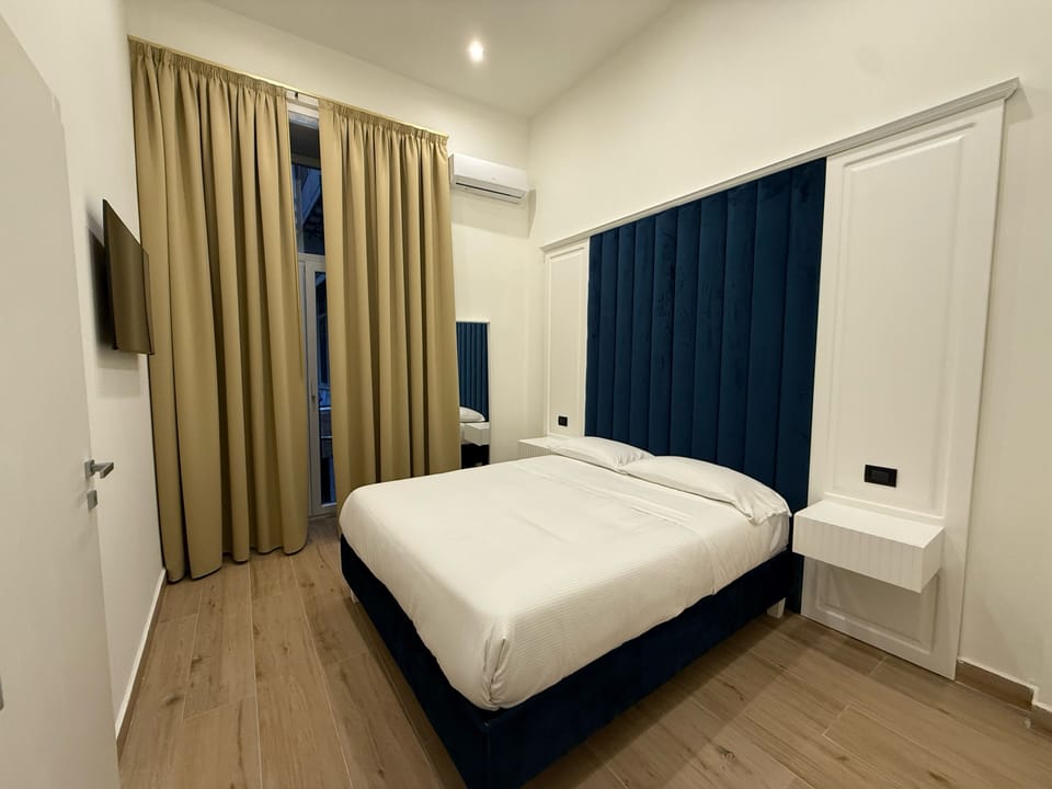 Comfort Double Room | Desk, laptop workspace, soundproofing, iron/ironing board