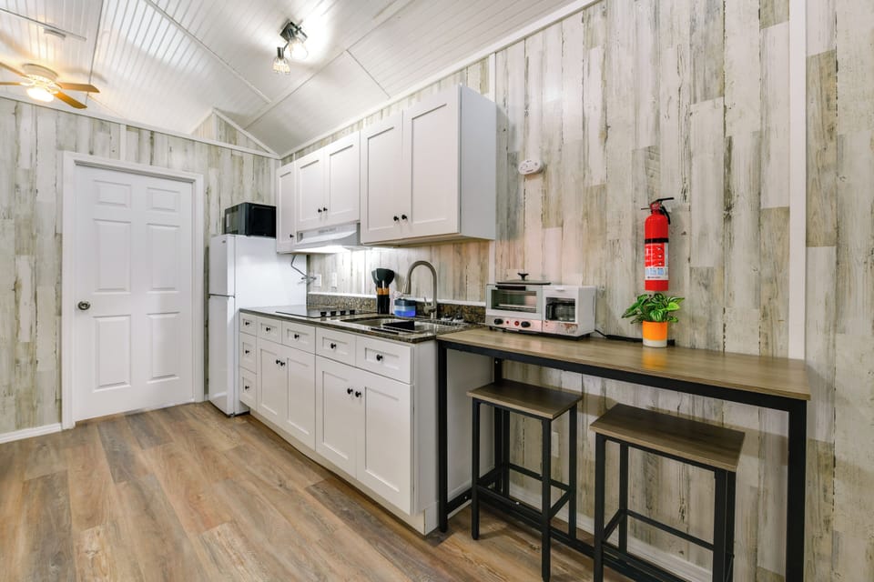 Cottage (2 Bedrooms) | Interior