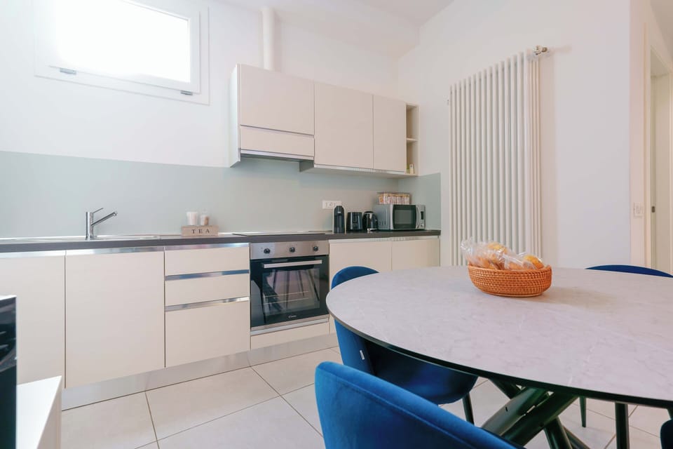 Apartment, 1 Bedroom, Balcony | Private kitchen | Electric kettle, toaster