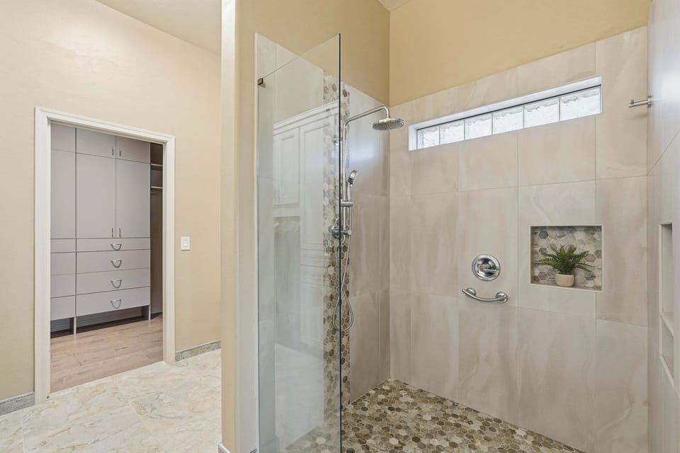 Alanamari Desert Estate, Pool, Spa, Casita 4 Bedroom Home House in Anthem