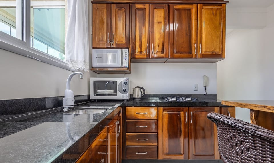 Basic Apartment | Private kitchen