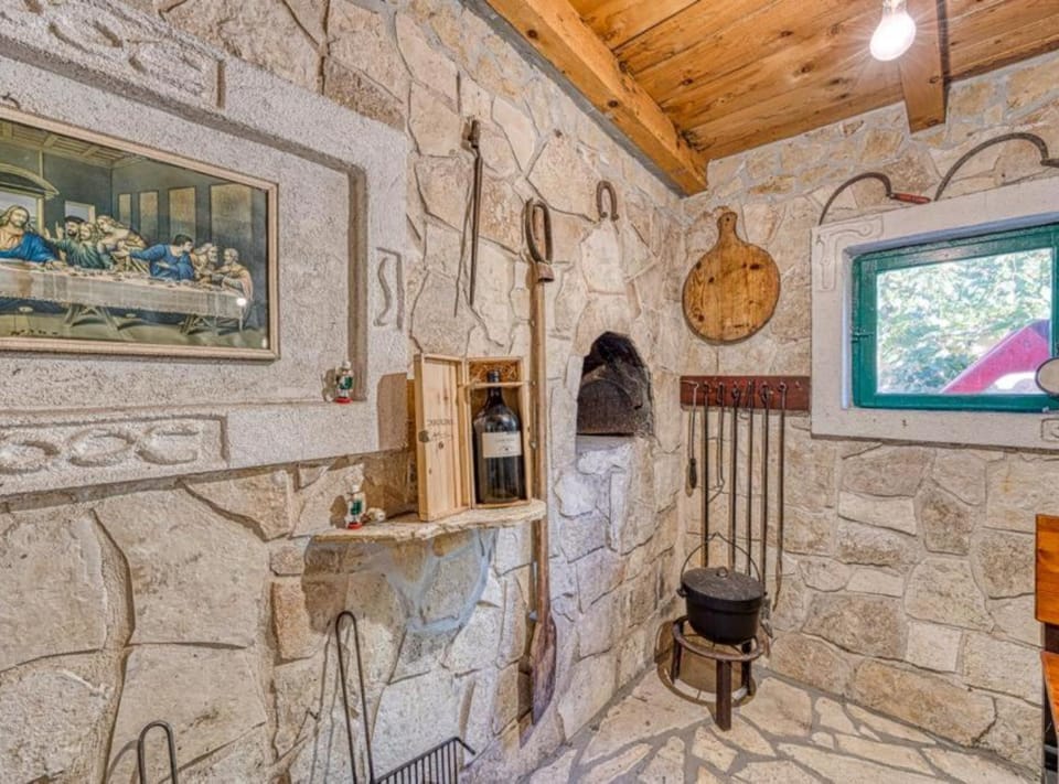 Villa (Four Bedroom Villa With Pool And Sea ) | BBQ/picnic area