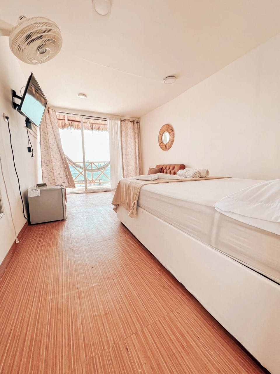Deluxe Double Room, Balcony, Sea View | WiFi (free)