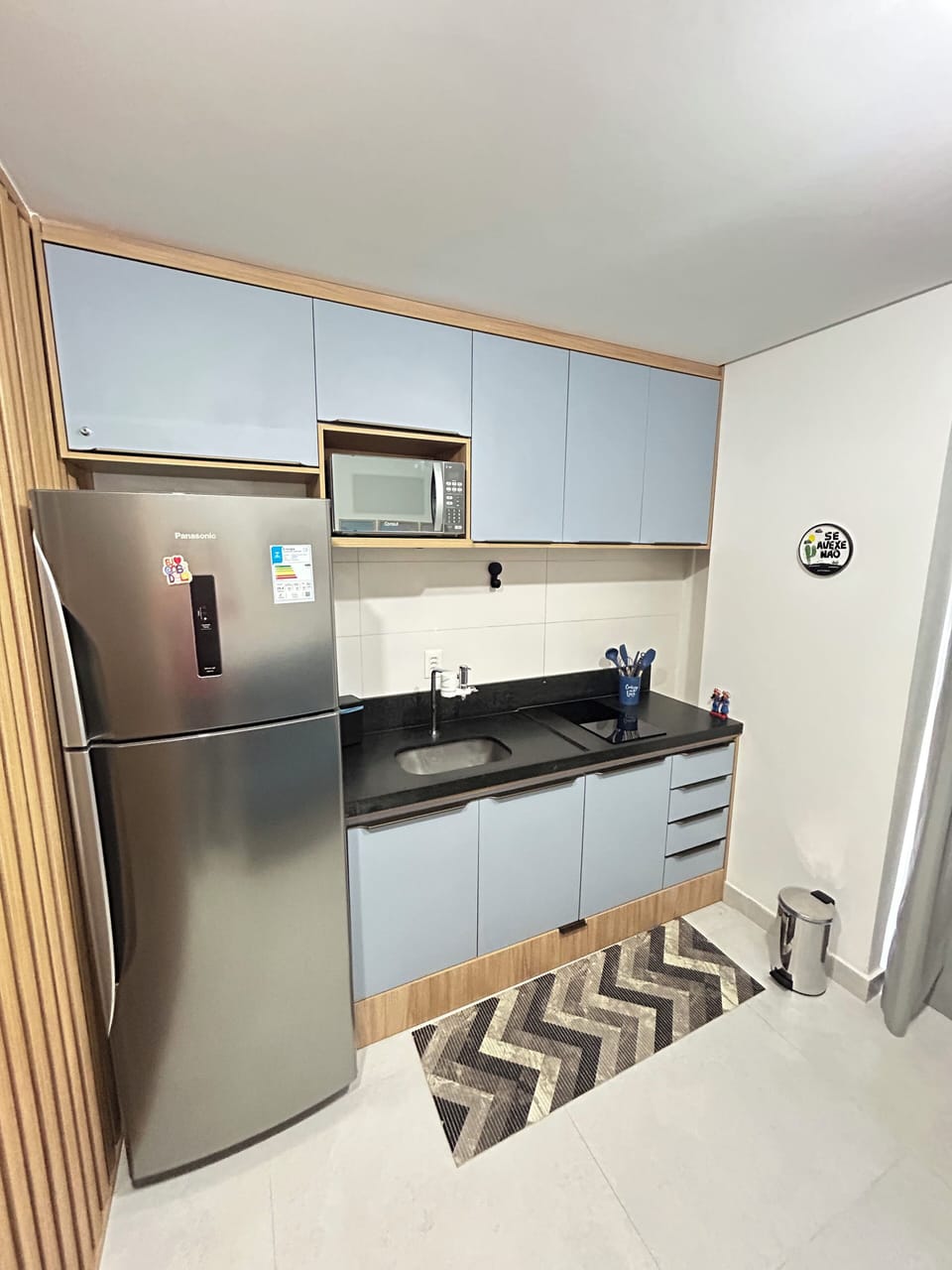 Apartment | Private kitchen | Full-size fridge, microwave, cookware/dishes/utensils