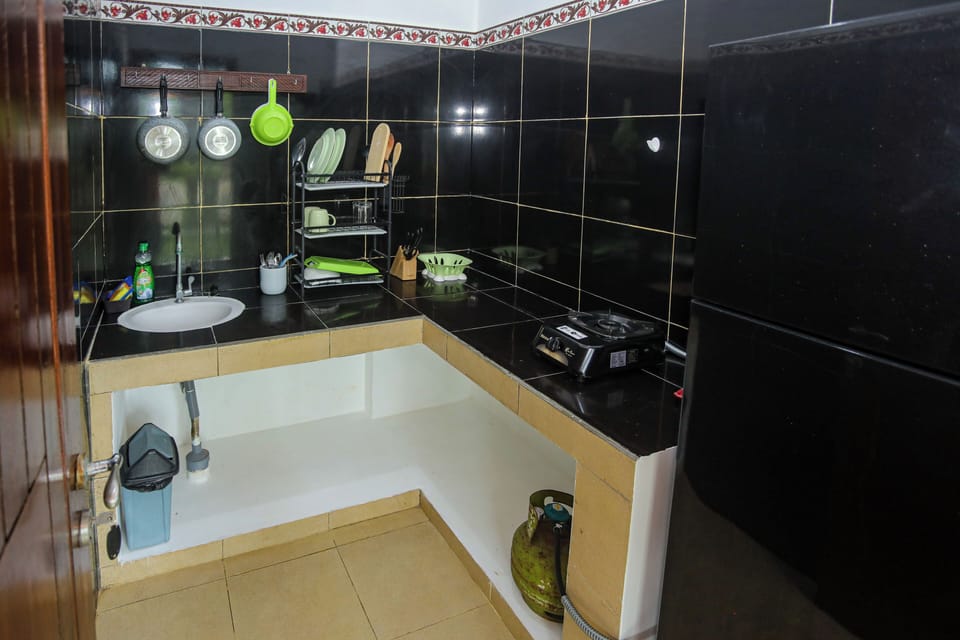 Double Room with Patio | Private kitchen | Shared fridge