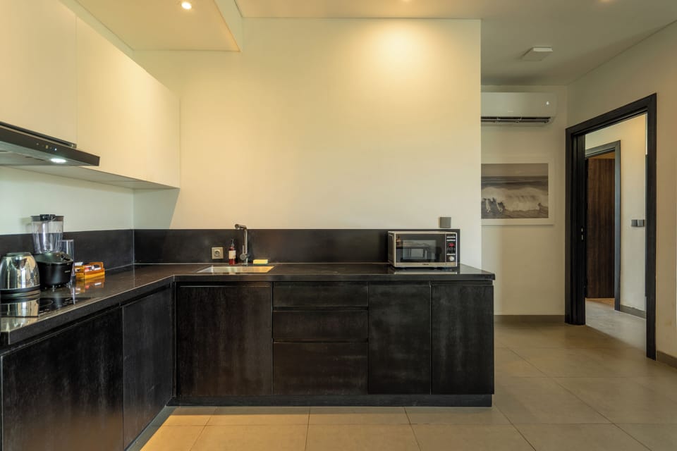 Grand Suite | Private kitchenette | Electric kettle, blender, cleaning supplies, freezer