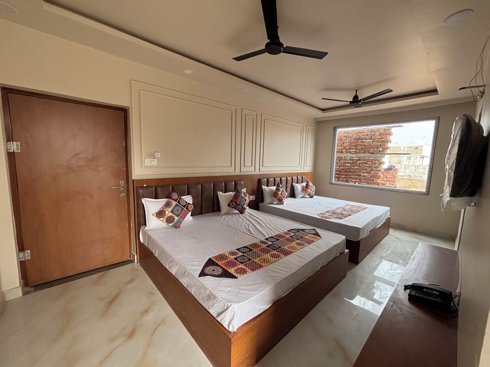 Comfort Double Room | Laptop workspace, WiFi (free)