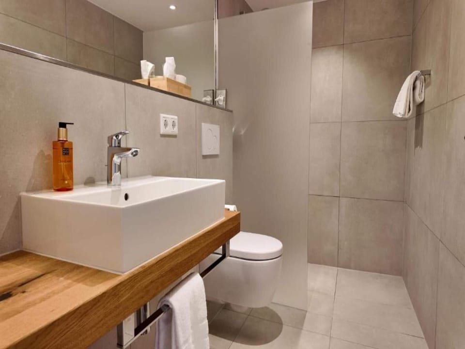 Comfort Double Room, Resort View | Bathroom