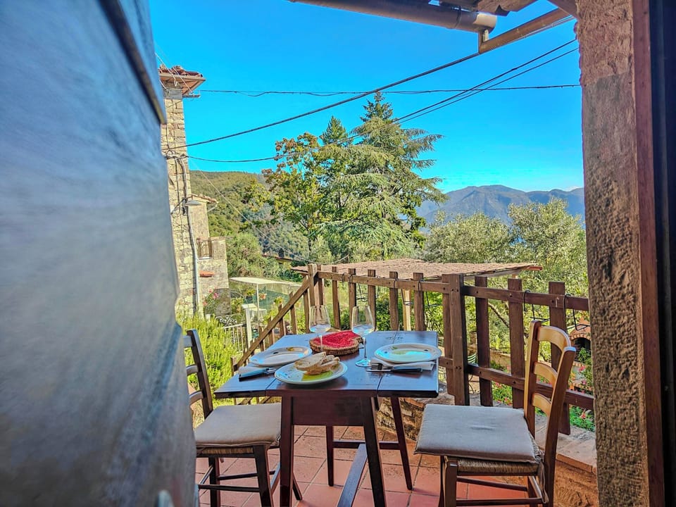 Duplex, Hill View | Balcony