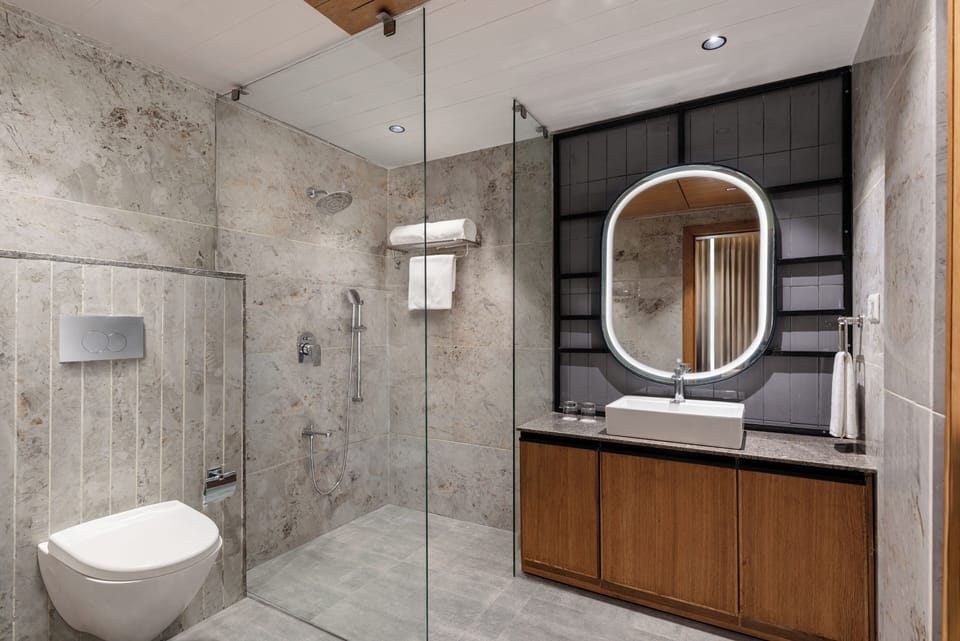 Forest Studio | Bathroom