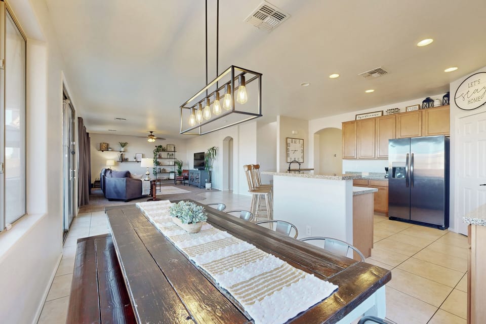 House (4 Bedrooms) | Interior