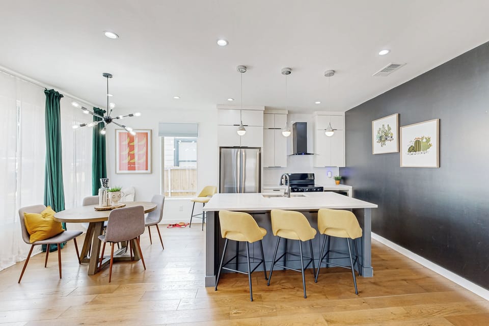 House (3 Bedrooms) | Interior